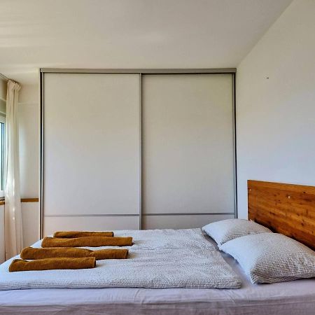 F13 Apartment พูลา ภายนอก รูปภาพ